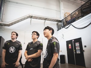 Members of Team EnVyUs pre-match.