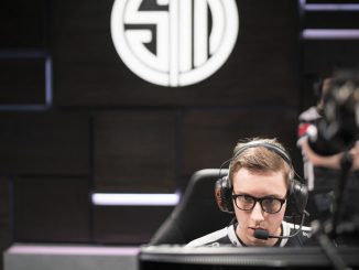 Picture of Bjergsen with TSM Logo